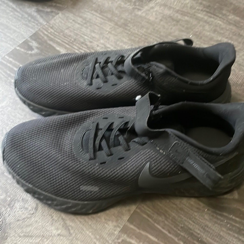 Nike revolution running shoes